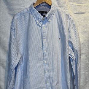 Tommy Hilfiger Men's Blue and White Thin Stripe Button-Down Shirt